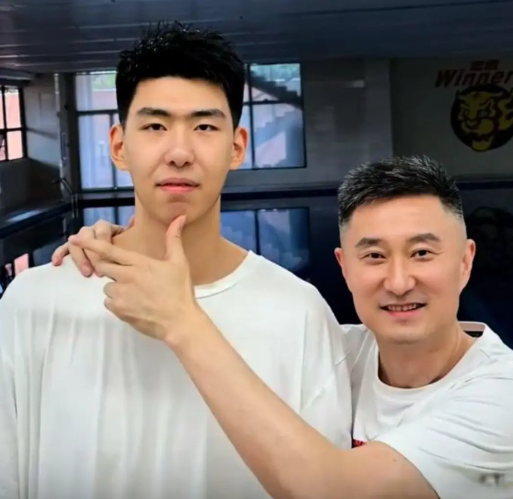 entit, 盖帽, 看来