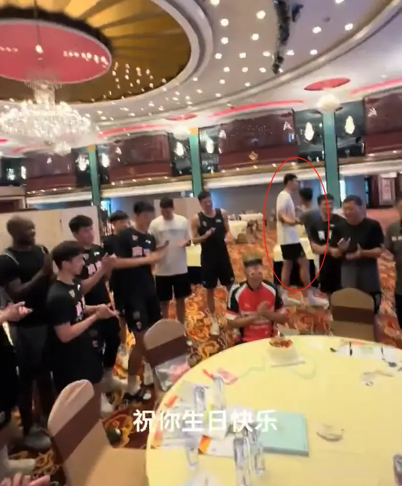 徐昕拿数据, 已经握手言