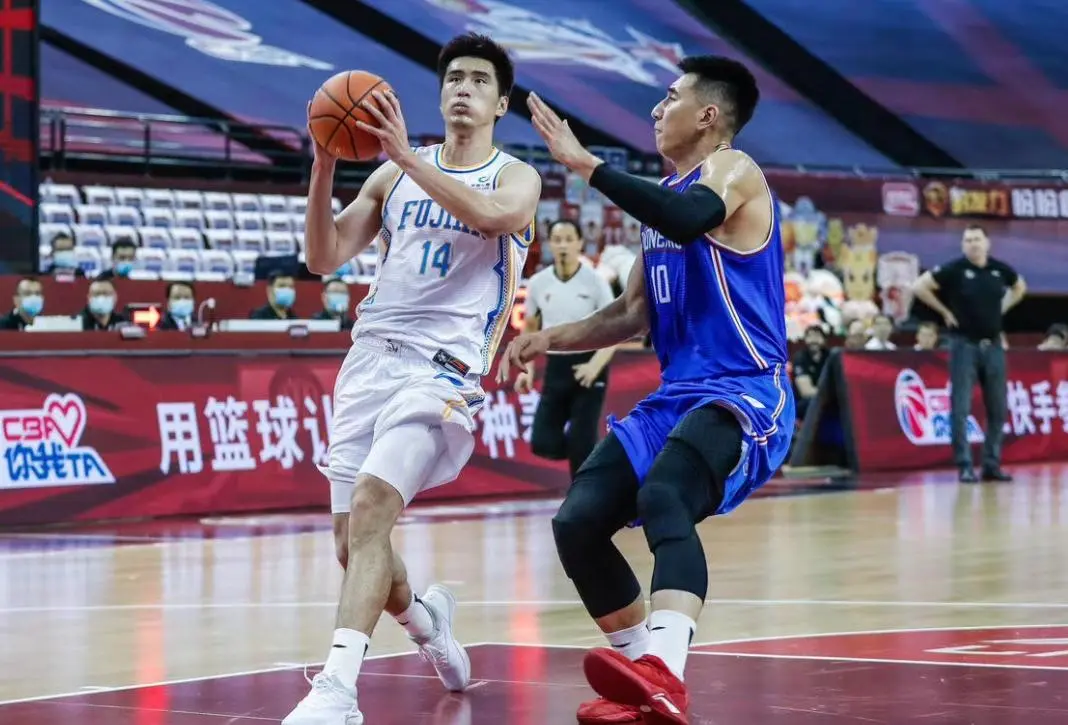 陈盈骏, 球员浮现