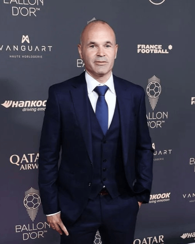 伊涅斯塔社, 和足球圈老 伊涅斯塔社, 和足球圈老